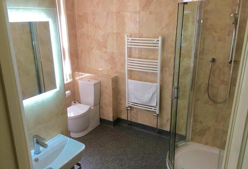 Номер Стандарт, The Kings Head