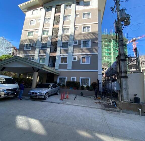 Апартаменты 1 Спальня с Балконом, Condominium Ec Accommodation