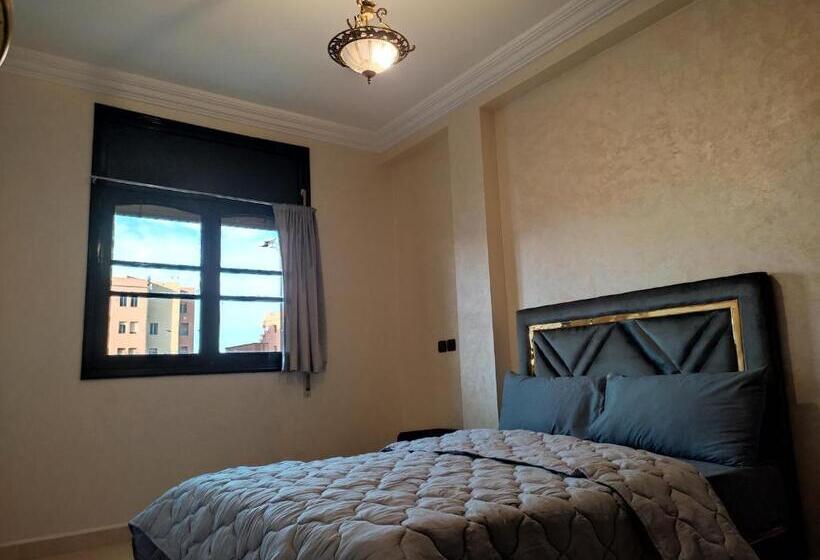 اتاق استاندارد با بالکن, La Coline