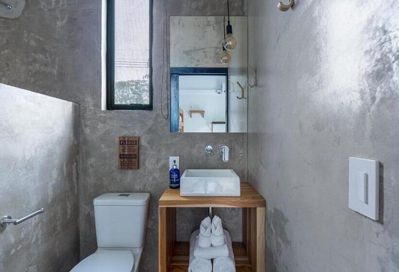 高级大房间, Ventura Santa Teresa