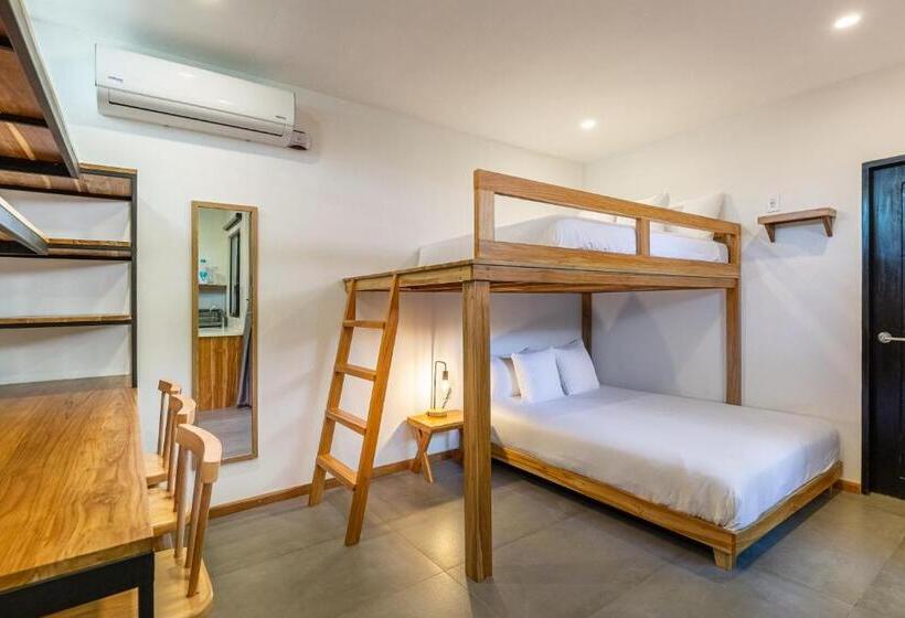 带露台的标准工作室, Ventura Santa Teresa