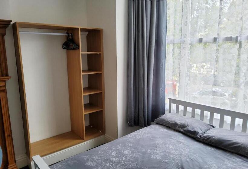 סוויטה, Sunnyside Accommodation