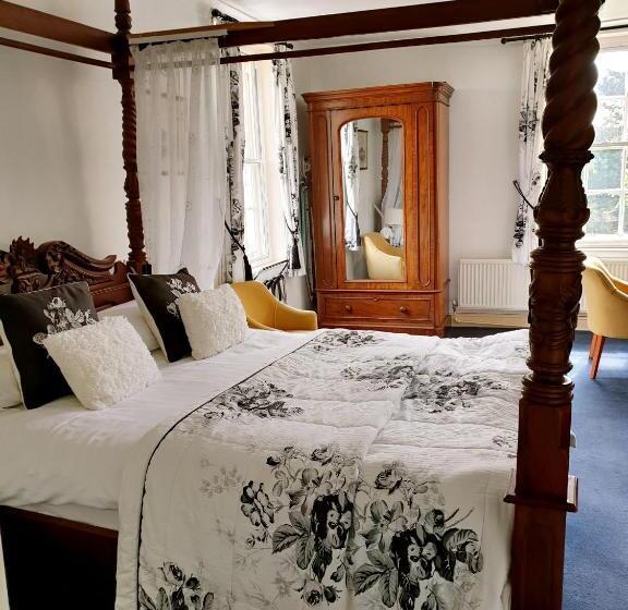 חדר סטנדרט, The Crown House Inn