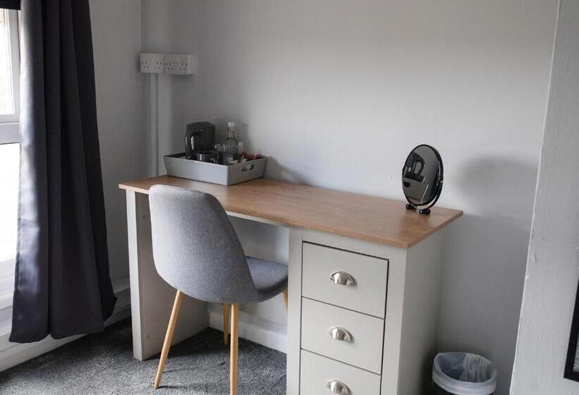 חדר סטנדרט יחיד, The Kings Arms