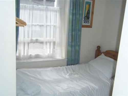 غرفة قياسية فردية, The Westgate