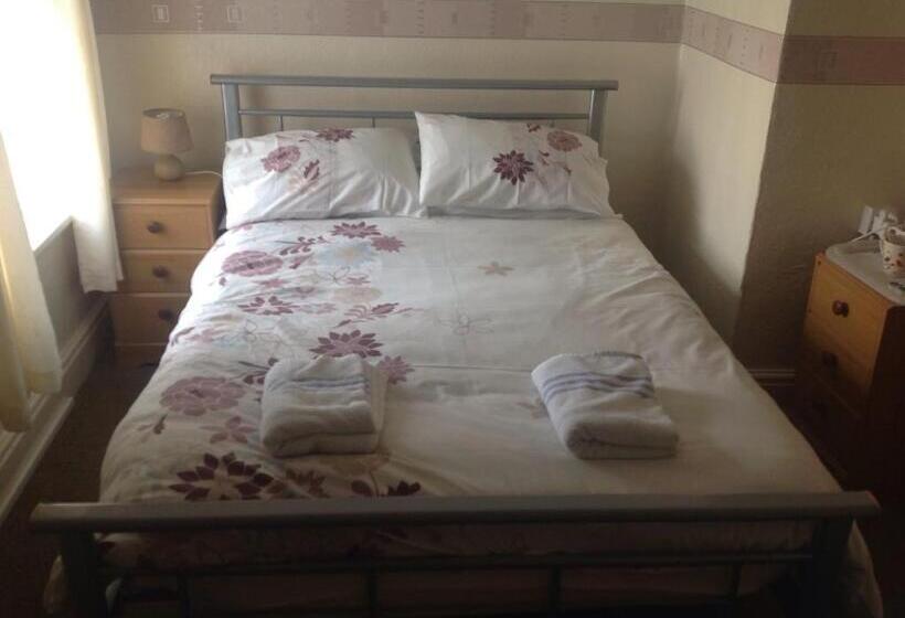 スタンダードトリプルルーム, San Diego Guest House   Near Pleasure Beach