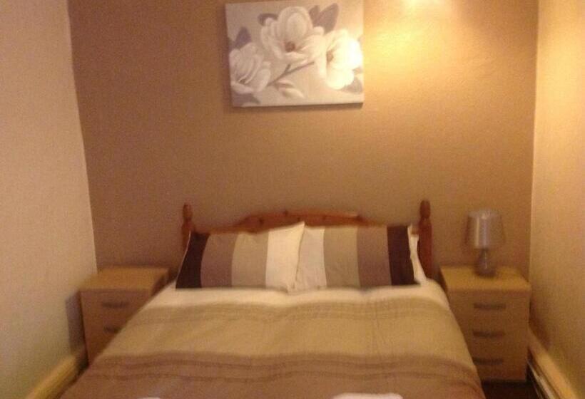 バス共有のスタンダードルーム, San Diego Guest House   Near Pleasure Beach