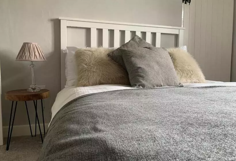 1ベッドルームハウス, The Cottage