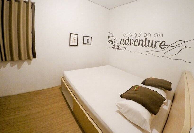 اتاق استاندارد با سرویس بهداشتی مشترک, The Packer Lodge Hostel