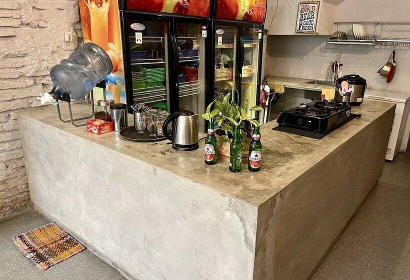 اتاق لوکس, The Packer Lodge Hostel