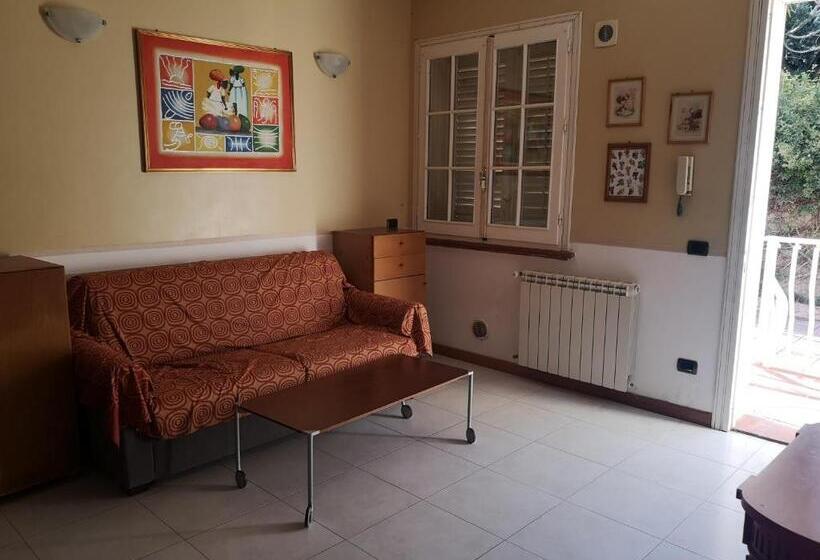 Appartamento 2 Camere da Letto, B&b Villa Carmen