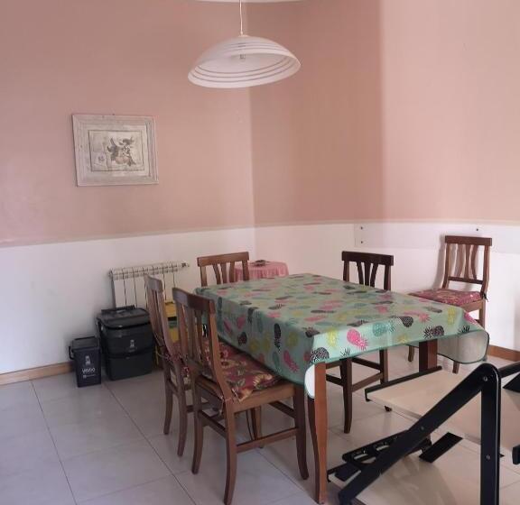 Appartamento 2 Camere da Letto, B&b Villa Carmen