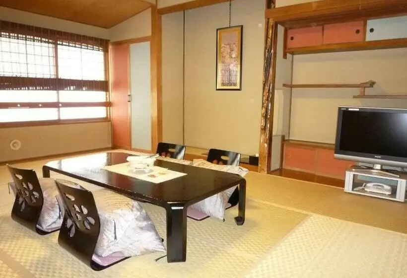 Superior-huone, Yudanaka Tawaraya Ryokan
