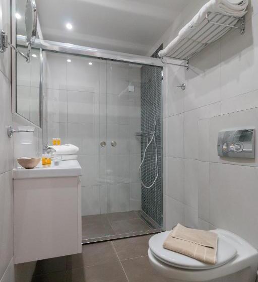 דירת חדר נוף לים, Artina Nuovo