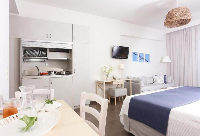 סטודיו סטנדרט עם נוף צדדי לים, Artina Nuovo