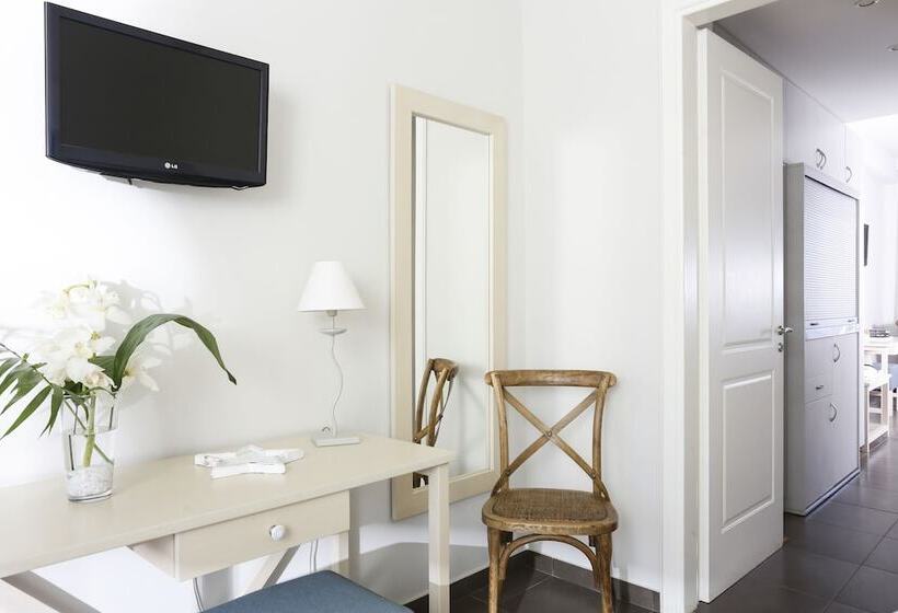 דירת חדר נוף לים, Artina Nuovo