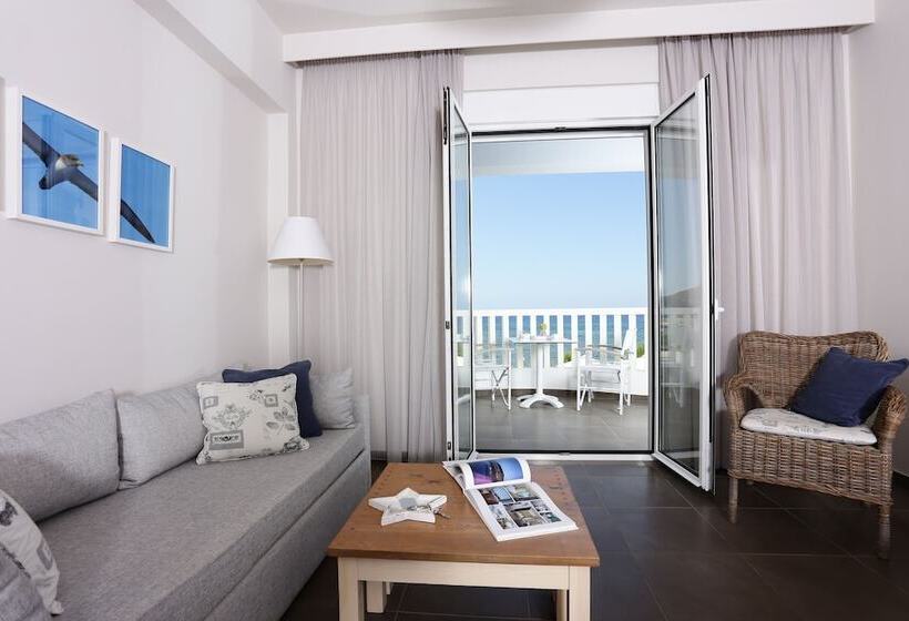 סטודיו סטנדרט עם נוף צדדי לים, Artina Nuovo