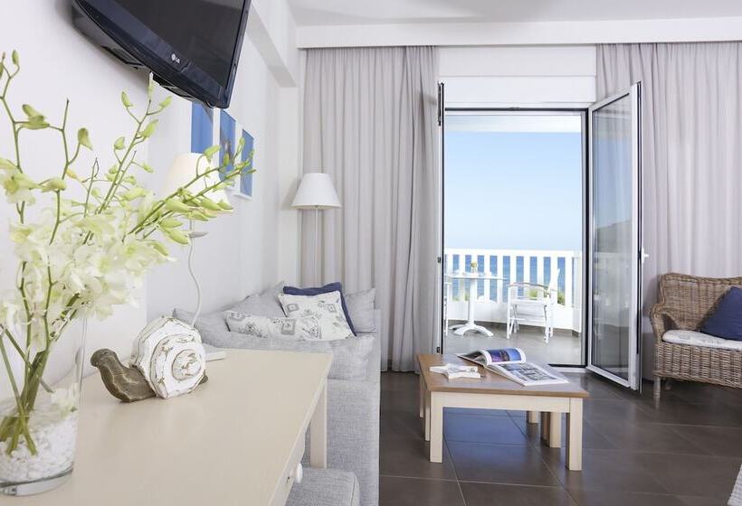 סטודיו סטנדרט עם נוף צדדי לים, Artina Nuovo