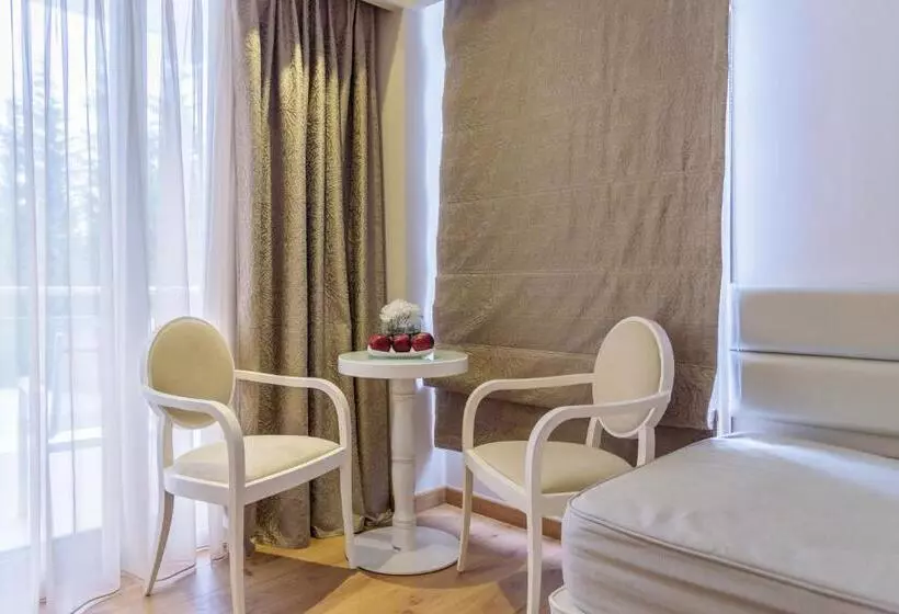 اتاق استاندارد سه نفره, Calma Hotel & Spa