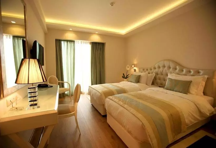 اتاق خانوادگی, Calma Hotel & Spa