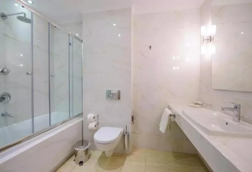 اتاق خانوادگی, Calma Hotel & Spa