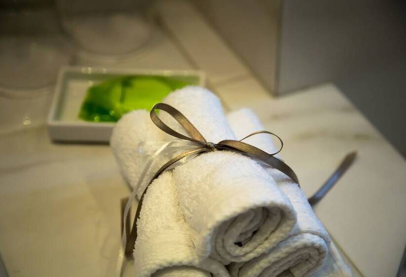 اتاق استاندارد سه نفره, Calma Hotel & Spa