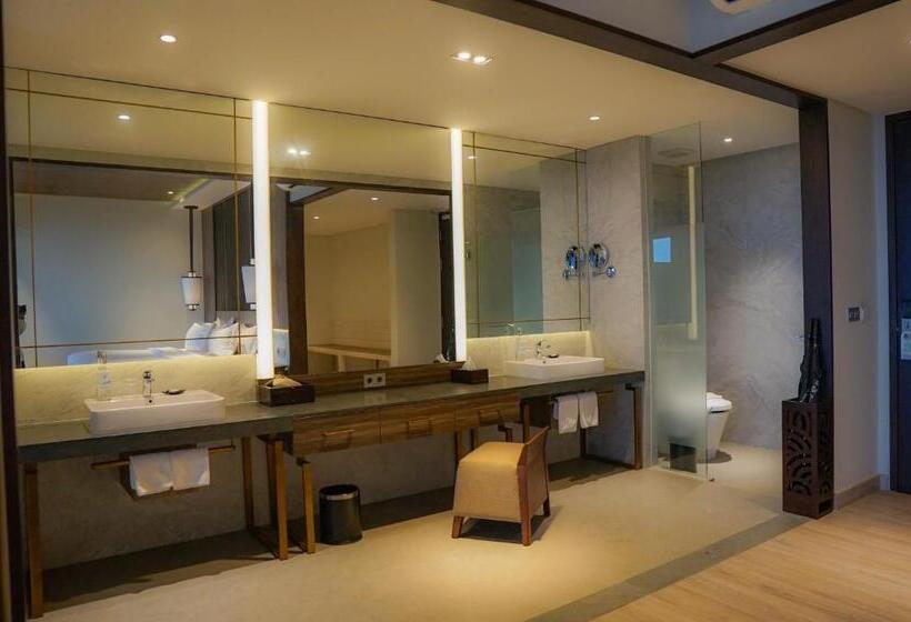 غرفة قياسية مطلّة علي البحر, Ketapang Indah