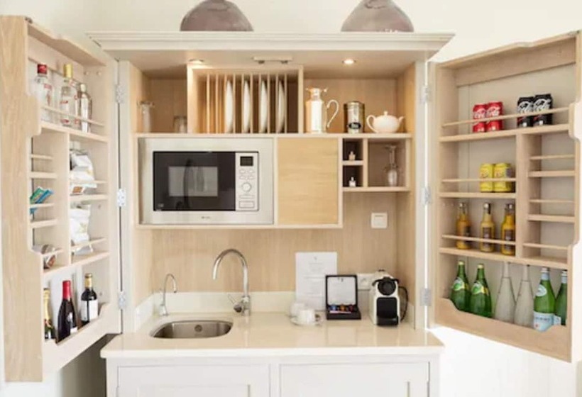 Полулюкс, Le Toiny Hotel & Beach Club