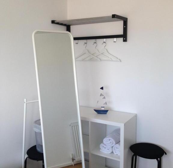 オーシャンビュースタンダードルーム, Oakwell