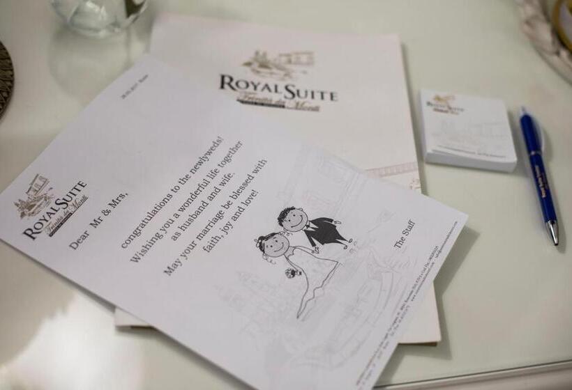 سوئیت جونیور با چشم‌انداز, Royal Suite Trinità Dei Monti
