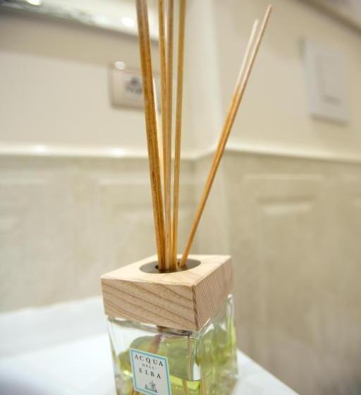 اتاق لوکس با بالکن, Royal Suite Trinità Dei Monti