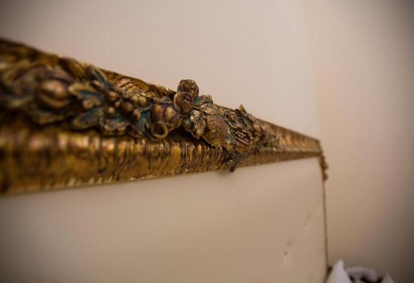 اتاق لوکس, Royal Suite Trinità Dei Monti