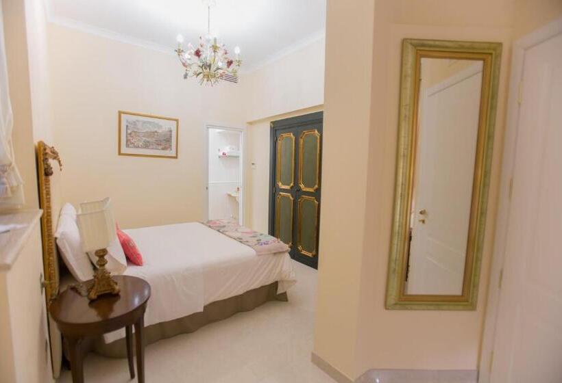اتاق لوکس, Royal Suite Trinità Dei Monti