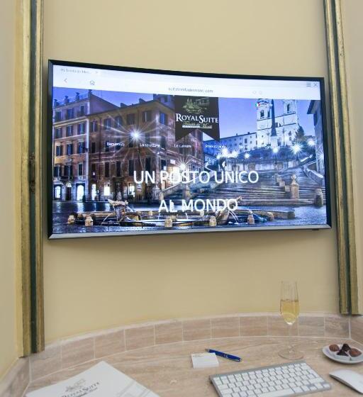 سوئیت جونیور با چشم‌انداز, Royal Suite Trinità Dei Monti