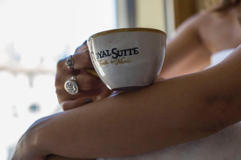 سوئیت جونیور با چشم‌انداز, Royal Suite Trinità Dei Monti