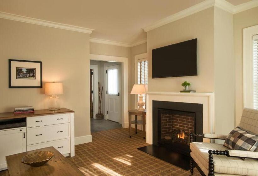 带大床的套房, Kimpton Taconic Hotel, An Ihg