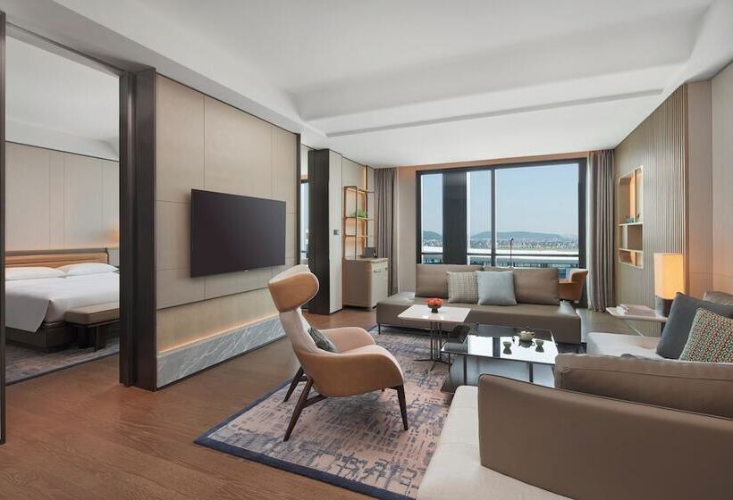 سوییت, Hyatt Regency Hangzhou International Airport