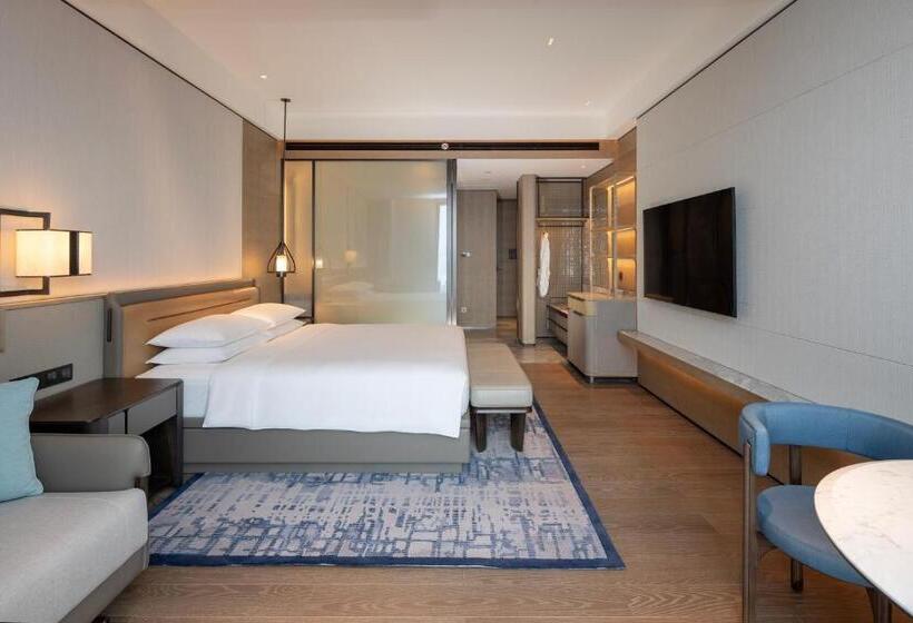 Club Room King Bed, Hyatt Regency Hangzhou International Airport
