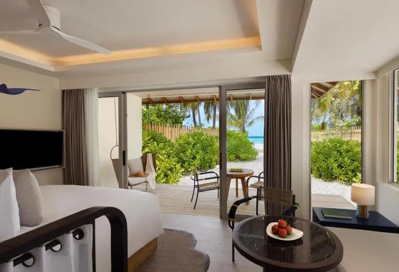 کلبه ییلاقی, Avani Plus Fares Maldives Resort