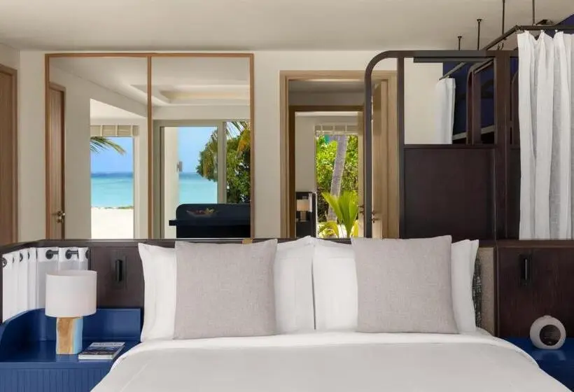 کلبه ییلاقی, Avani Plus Fares Maldives Resort