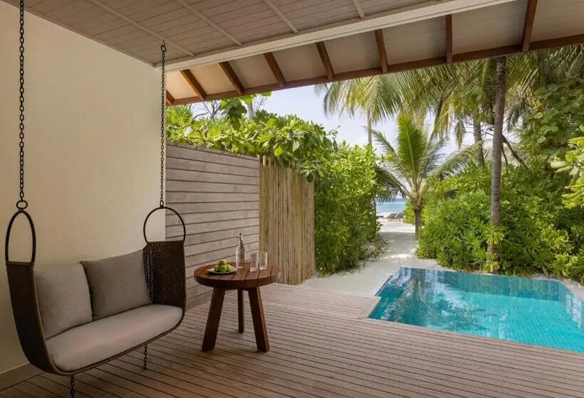 ویلای 2 خوابه, Avani Plus Fares Maldives Resort