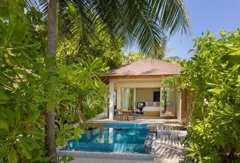 ویلای 2 خوابه, Avani Plus Fares Maldives Resort