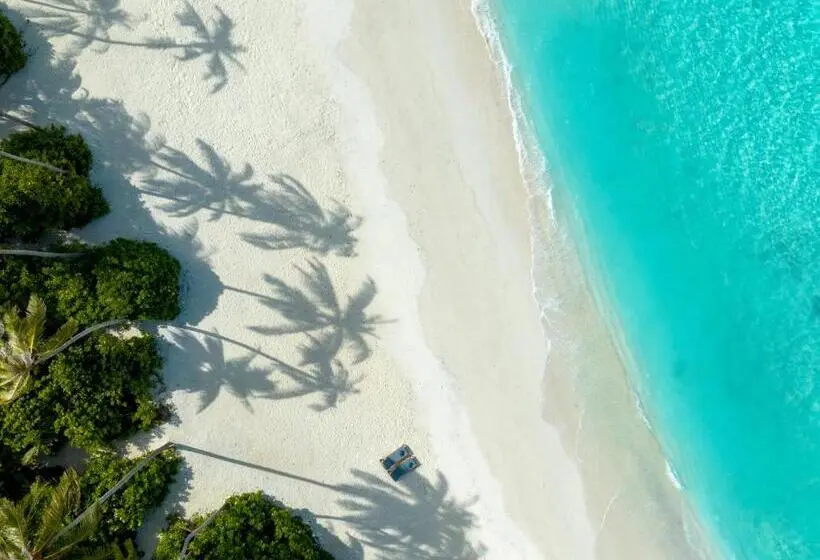 ویلای 2 خوابه, Avani Plus Fares Maldives Resort