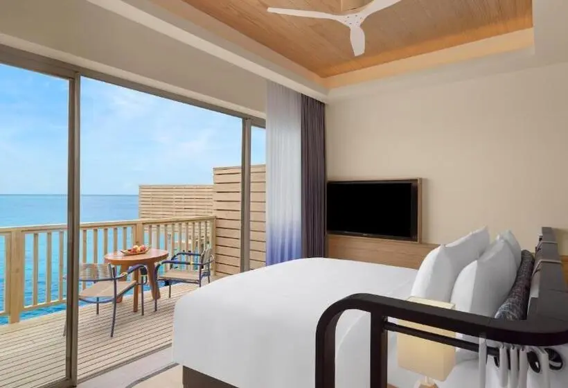 آپارتمان 3 خوابه, Avani Plus Fares Maldives Resort