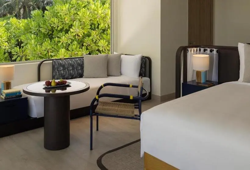آپارتمان 4 خوابه, Avani Plus Fares Maldives Resort