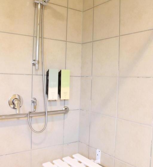 إستوديو قياسى, Abbella Lodge Motel