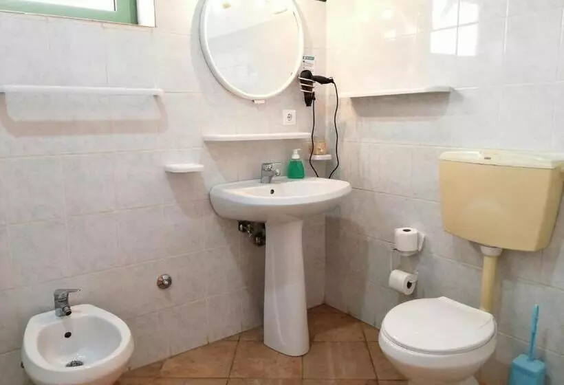 اتاق راحتی سه تخته, B&b Salinas Boa Vista Wifi Free