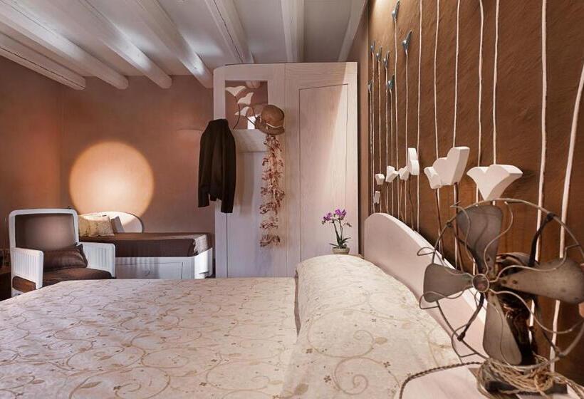 غرفة قياسية ثلاثية, Boutique Hotel Villa Dei Campi