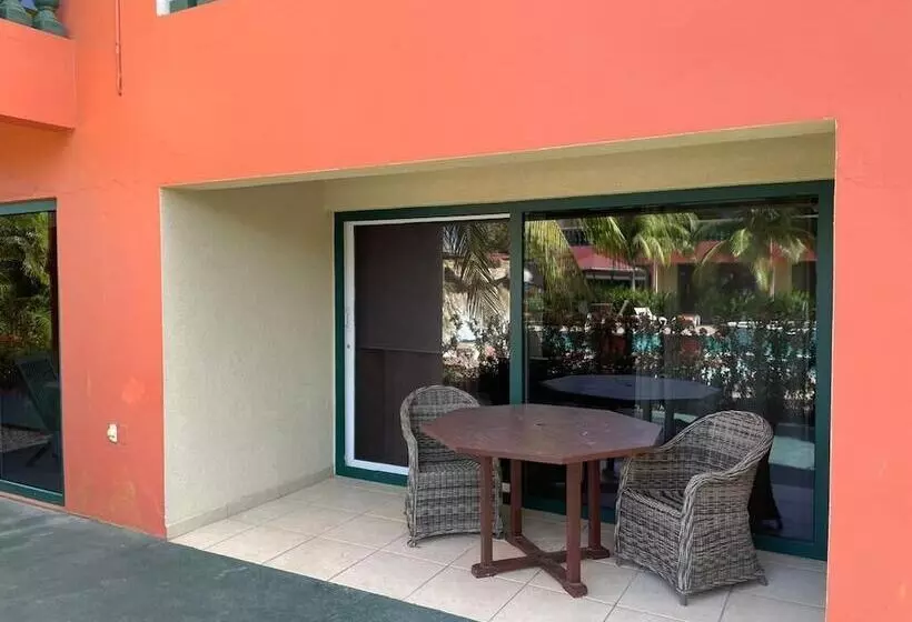 آپارتمان 2 خوابه, Del Rey Apartments