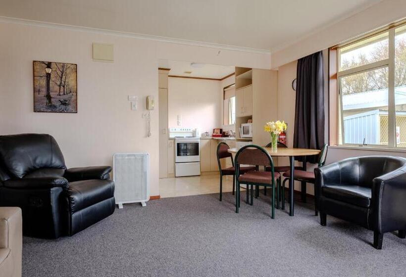 Люкс Семейный 2 Спальни, Esplanade Motels